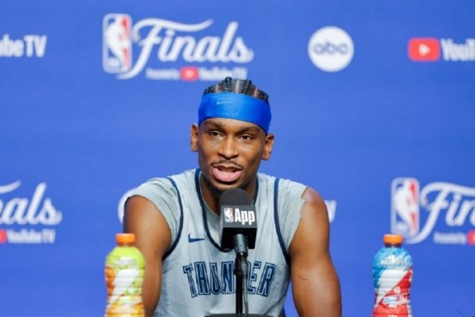 亚历山大荣膺 ESPY 年度最佳 NBA 球员与年度最佳男运动员