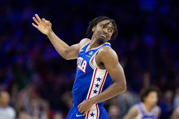 生涯夜 31 分逆袭！魔术残阵 41 分血洗 76 人 马克西 20+4 孤勇难撑