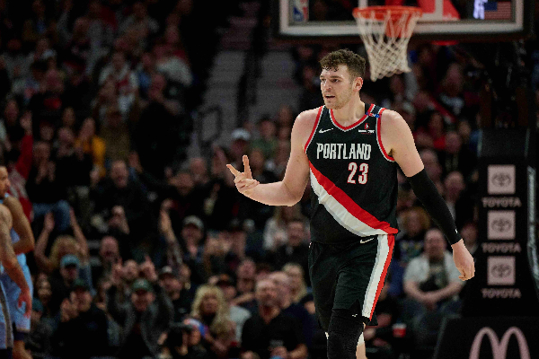 拒绝交易！杨瀚森 G 联赛封神，开拓者锁死核心 + 克林根师徒联动