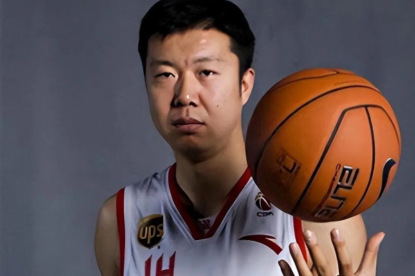 薪火永燃！王治郅入选2026国际篮联名人堂，铸就中国篮球精神坐标