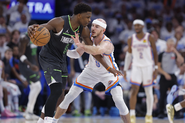 黑马狂潮！普尔末节封神+胖虎14中10 鹈鹕5连胜 浓眉35+17空砍