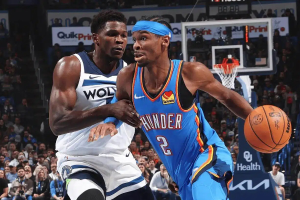 3连败终结6连胜势头！华子44分绝平成空砍 约基奇超级三双统治圣诞大战